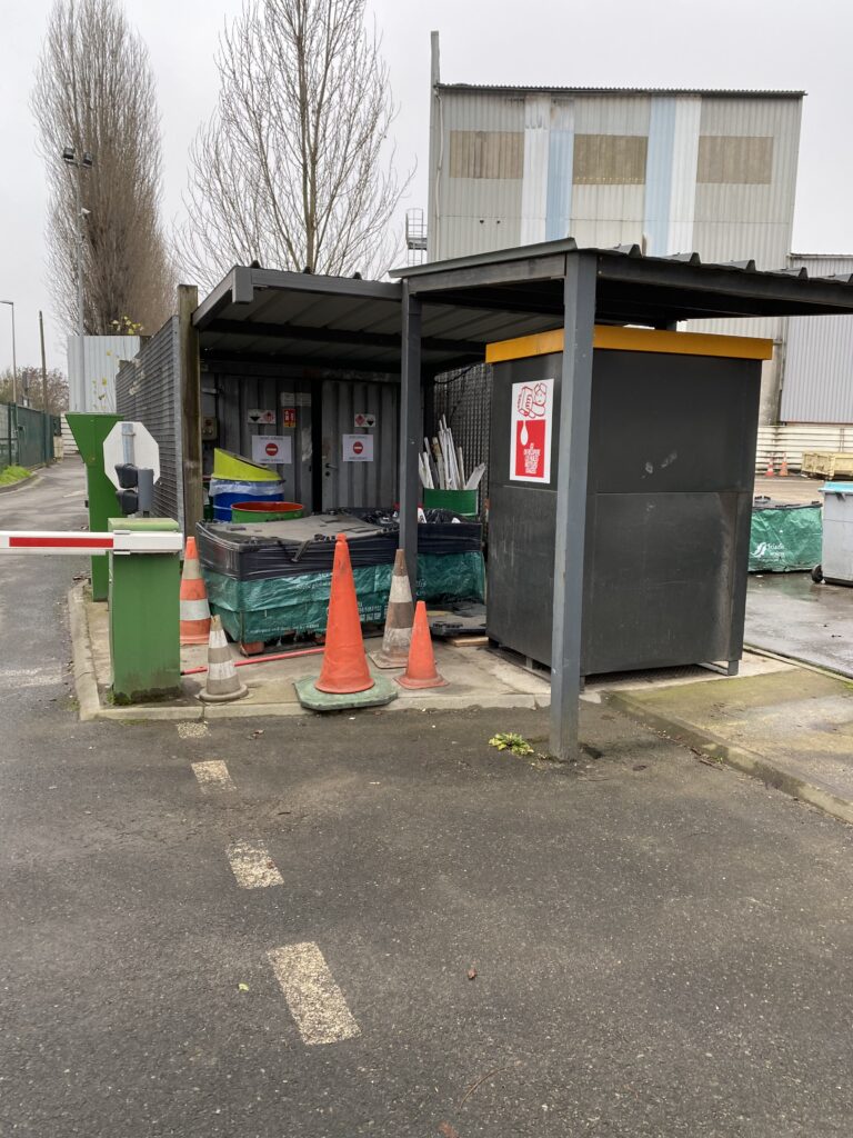 SIREDOM ATHIS MONS 91 CONFINEMENT DES EAUX POLLUEES