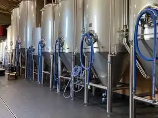 Cuves de fermentation d'une brasserie : traitement des eaux usées en contexte ICPE